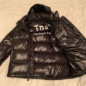 TNA (woman) Super Puffer. Shiny Black. Size M.